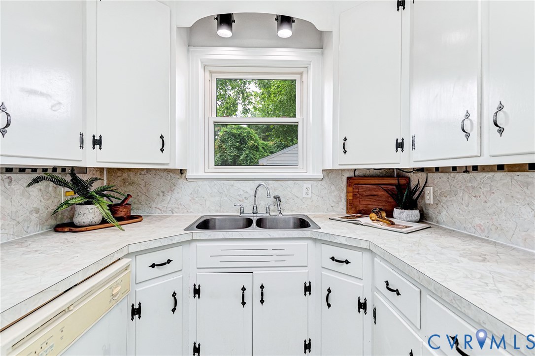 2803 Hilliard Road Henrico, VA 23228 - Photo 15 of 46 Gallery Image 15
