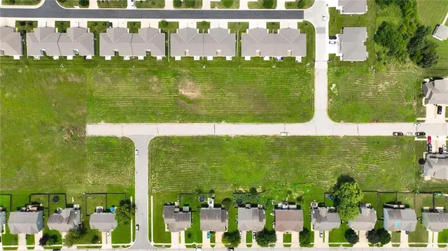 $329,000 | 1303 South 4th Street East, Louisburg, KS 66053