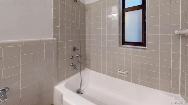 $355,000 | 123-35 82nd Road, Unit 3Q | Kew Gardens