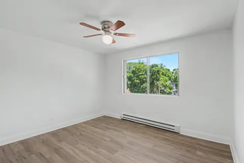$150,000 | 727 South Maple Avenue, Unit 302, Oak Park, IL 60304