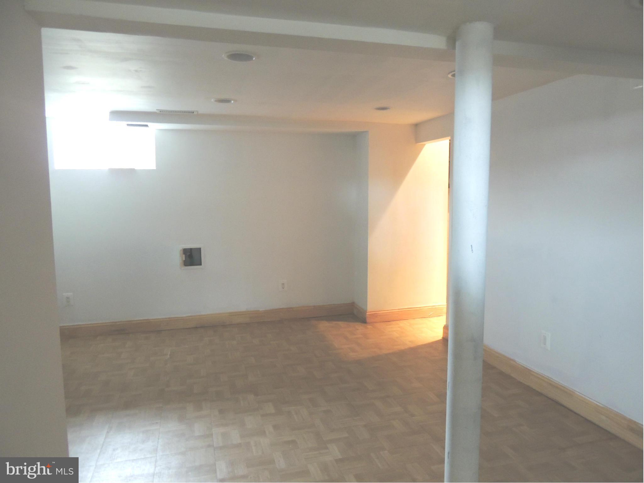 8302 Hillendale Road Baltimore, MD 21234 - Photo 13 of 20 Family Room