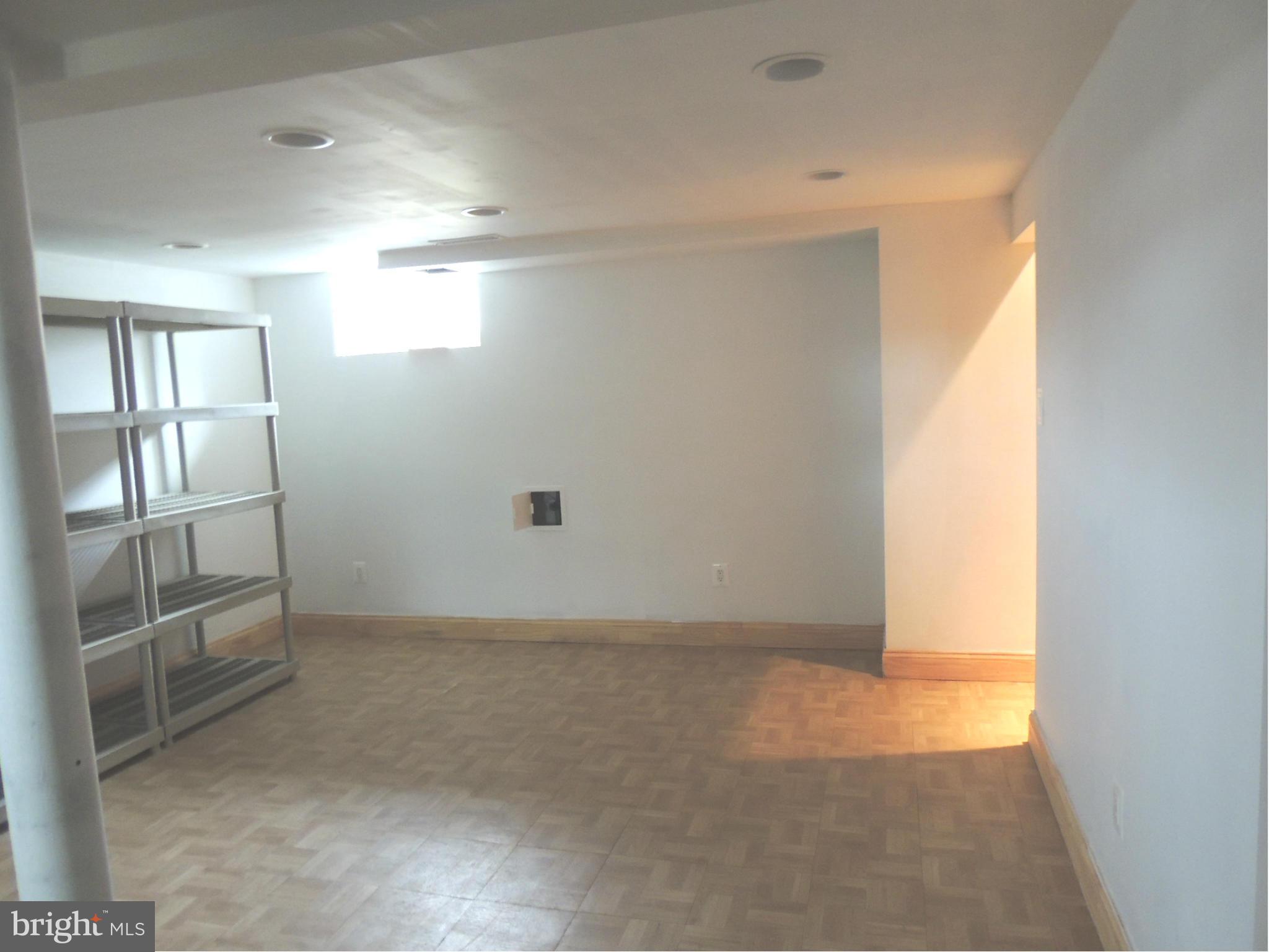 8302 Hillendale Road Baltimore, MD 21234 - Photo 14 of 20 Family Room