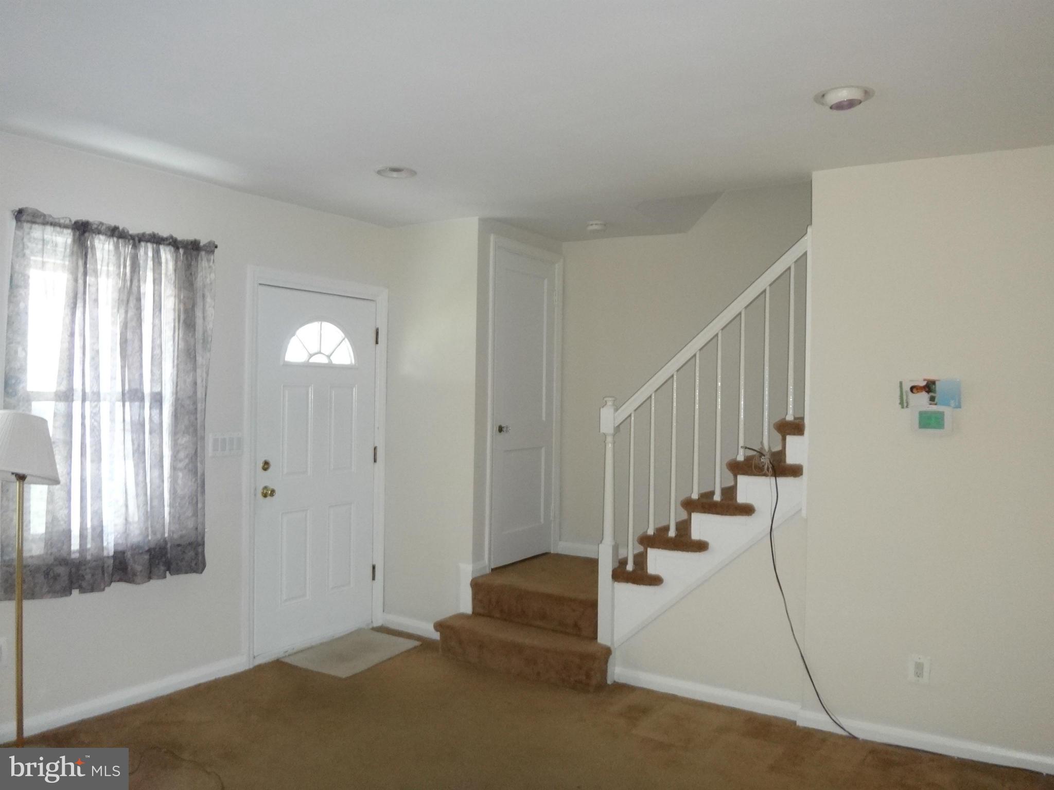 8302 Hillendale Road Baltimore, MD 21234 - Photo 3 of 20 Living Room