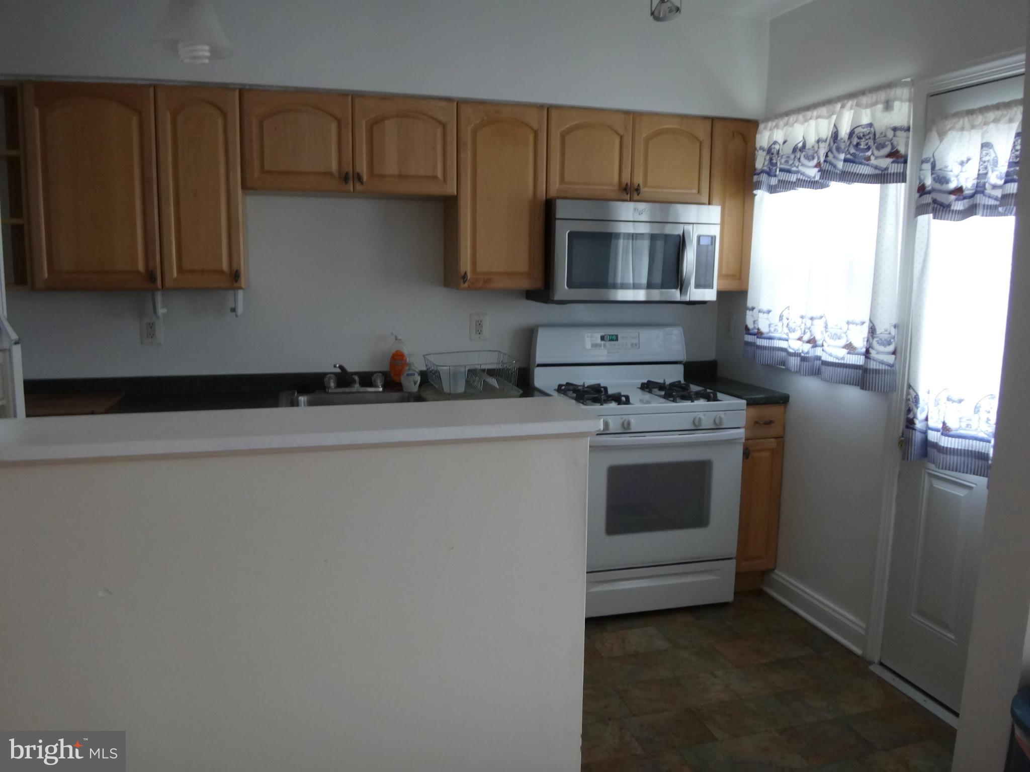8302 Hillendale Road Baltimore, MD 21234 - Photo 6 of 20 Kitchen