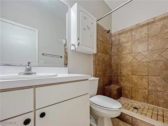 $1,799 | 906 Alfreda Avenue, Lehigh Acres, FL 33971