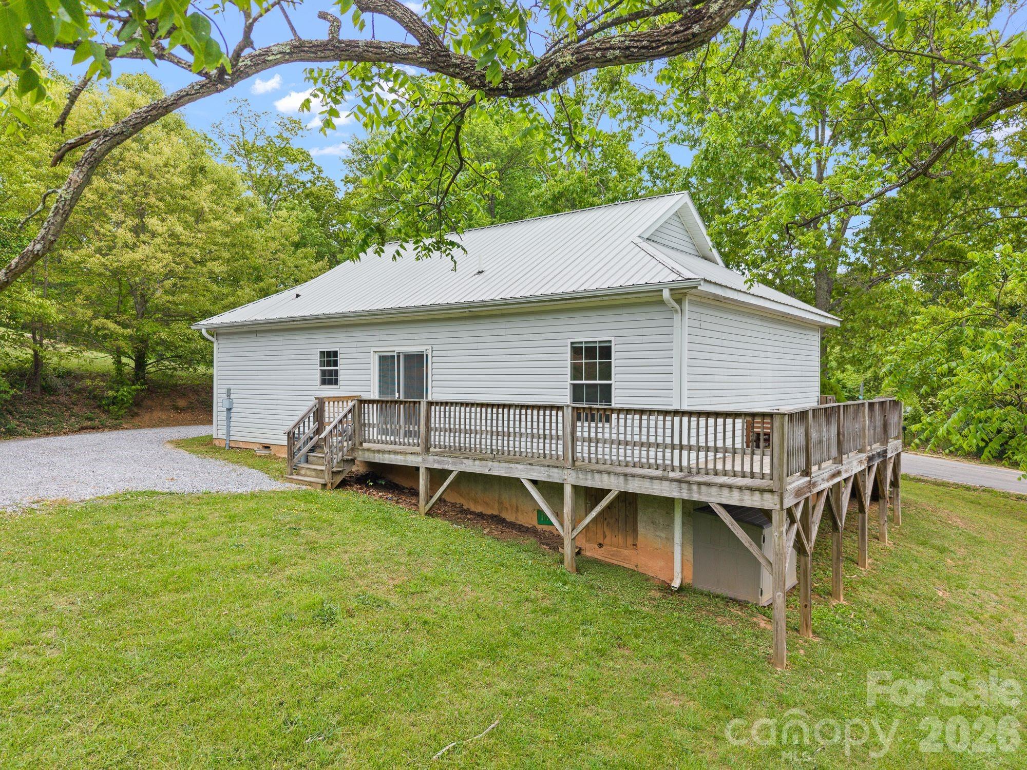 233 Thompson Cove Road Clyde, NC 28721 - Photo 29 of 32