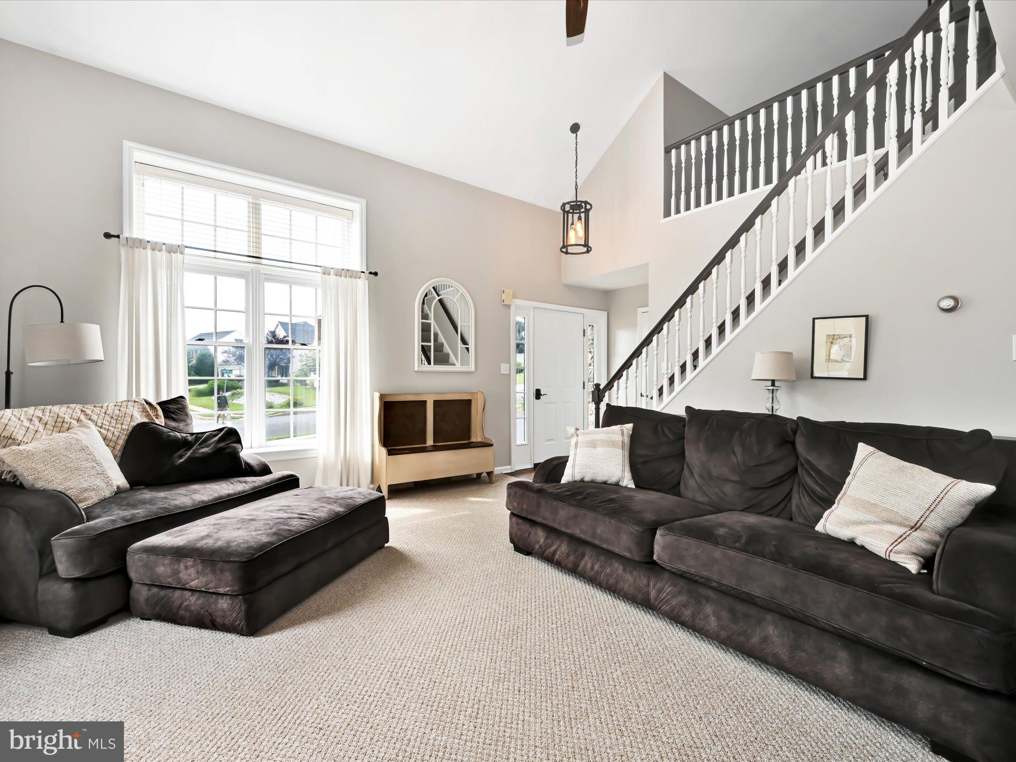 148 Laurie Lane Lititz, PA 17543 - Photo 4 of 28 Great Room