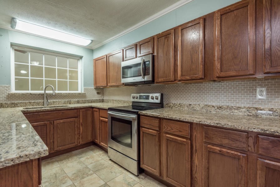 1031 Federal Road Madisonville, TN 37354 - Photo 11 of 36 Gallery Image 11