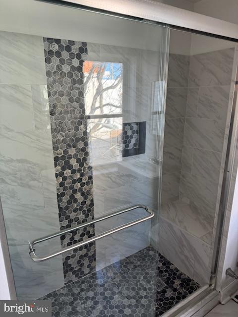 2811 East Venango Street Philadelphia, PA 19134 - Photo 16 of 18 a bathroom with a window