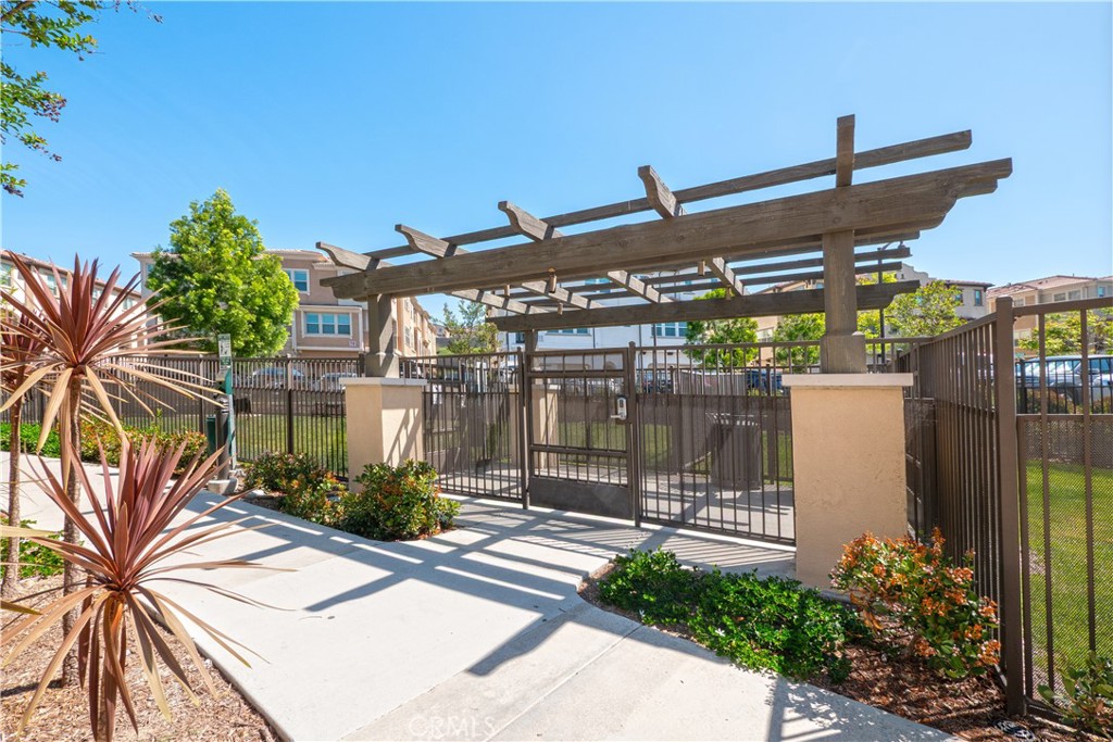 609 Shadowbrook Lake Forest, CA 92610 - Photo 23 of 42