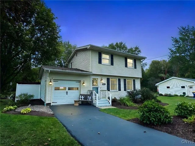 $279,900 | 2281 Hume Lane, Throop, NY 13021