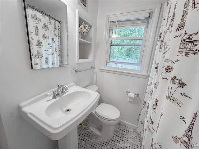 $273,500 | 2281 Hume Lane, Auburn, NY 13021