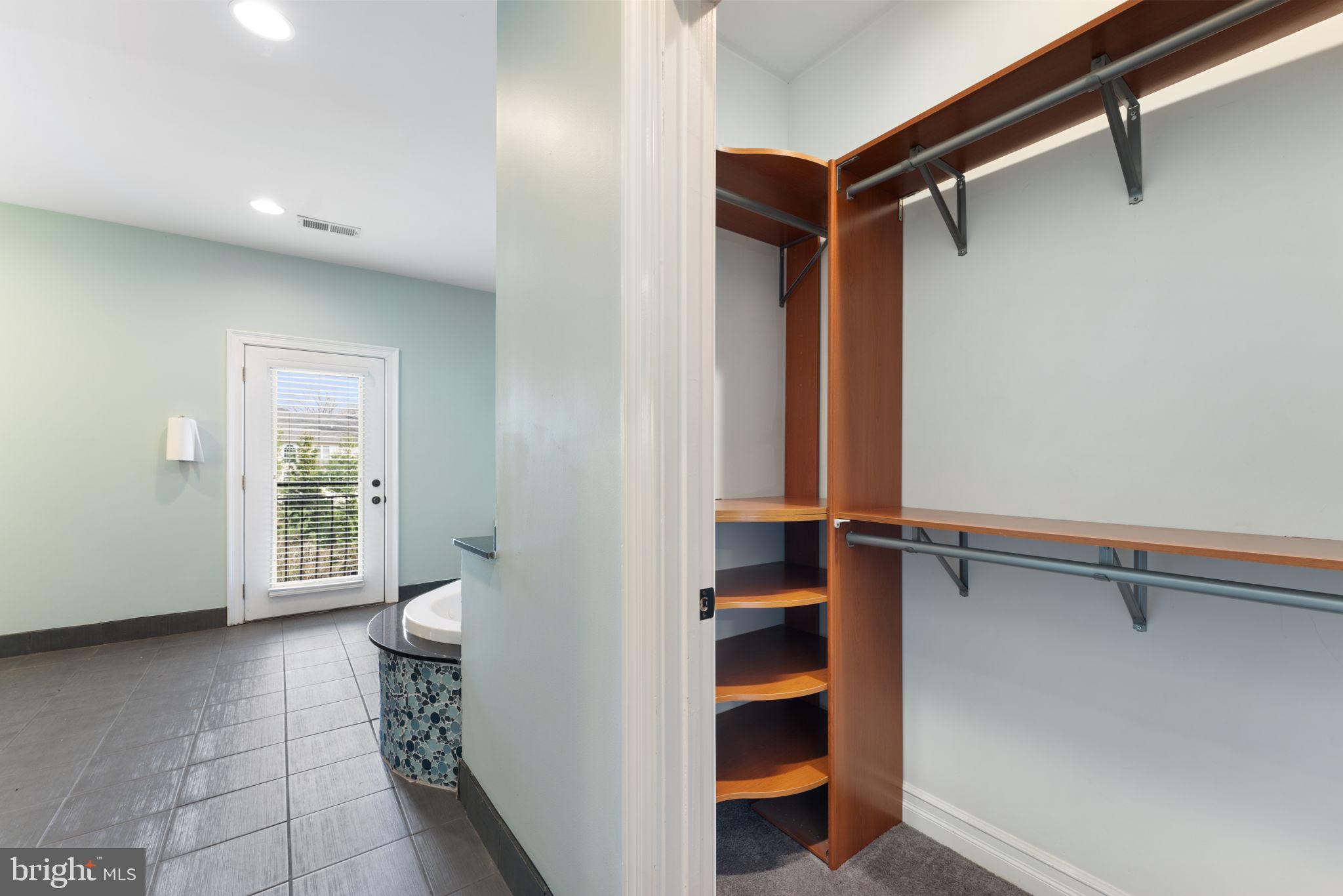 5005 Ridgewood Road Alexandria, VA 22312 - Photo 41 of 77 Primary Closet 1