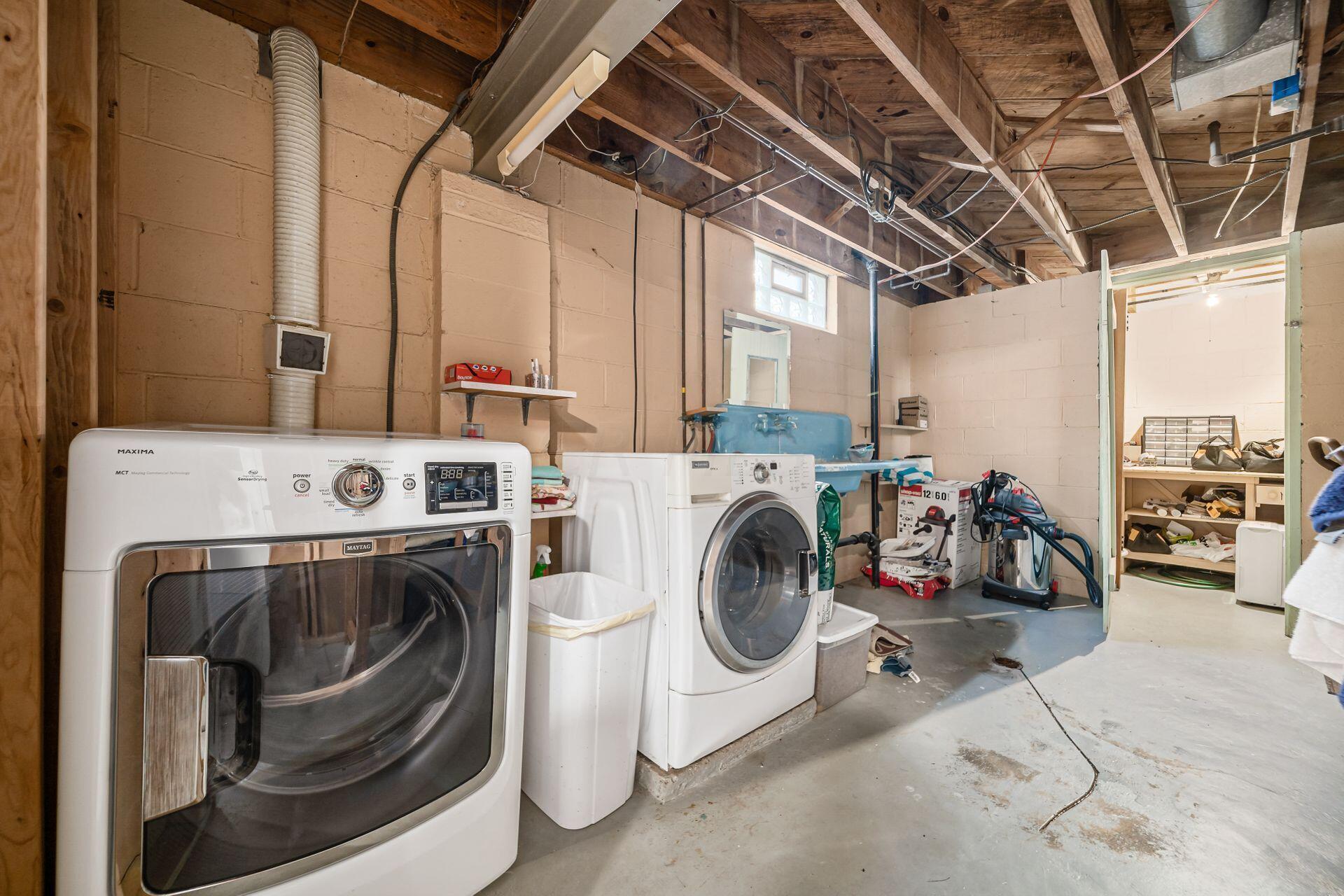 539 Acton Road Columbus, OH 43214 - Photo 33 of 47 Lower Level Laundry Area