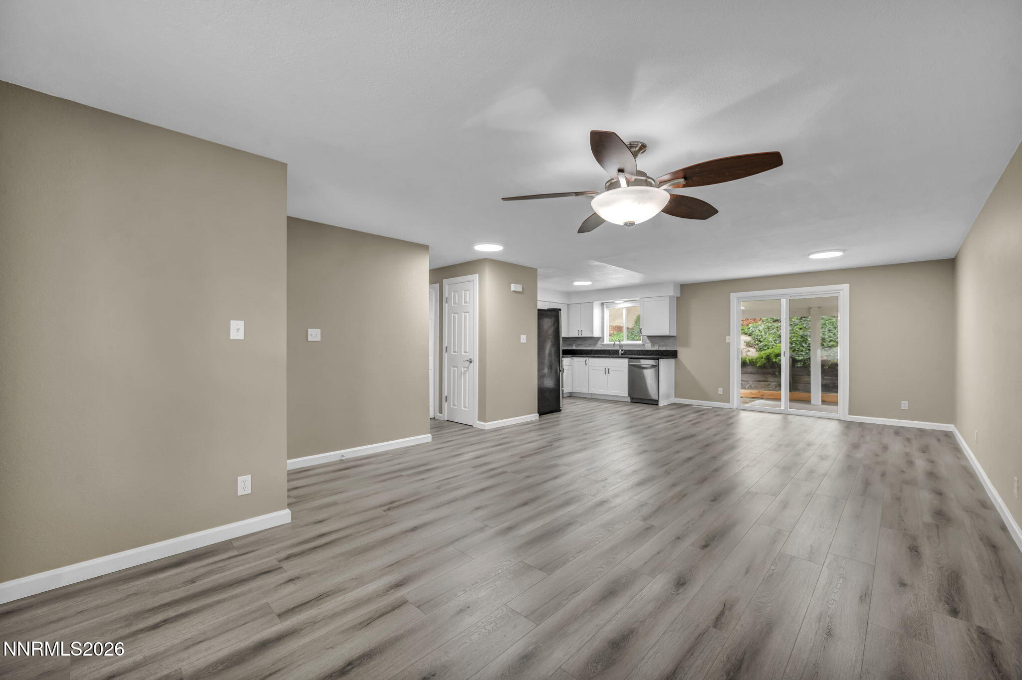 3860 Allen Glen Drive Reno, NV 89503 - Photo 5 of 39 23-web-or-mls-3860-allen-glen-dr