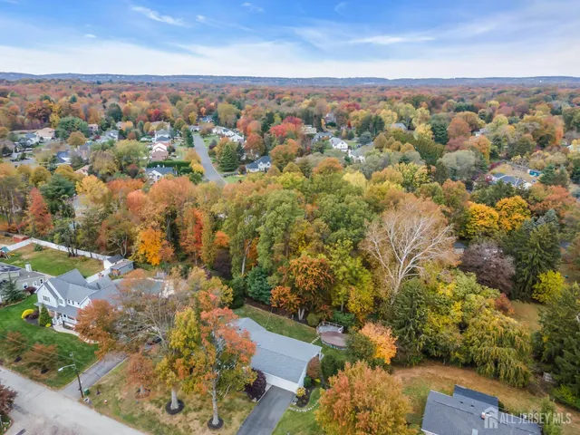 $959,000 | 8 Mary Ellen Drive, Edison, NJ 08820