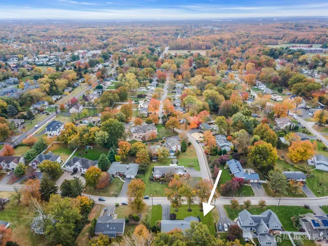 $959,000 | 8 Mary Ellen Drive, Edison, NJ 08820