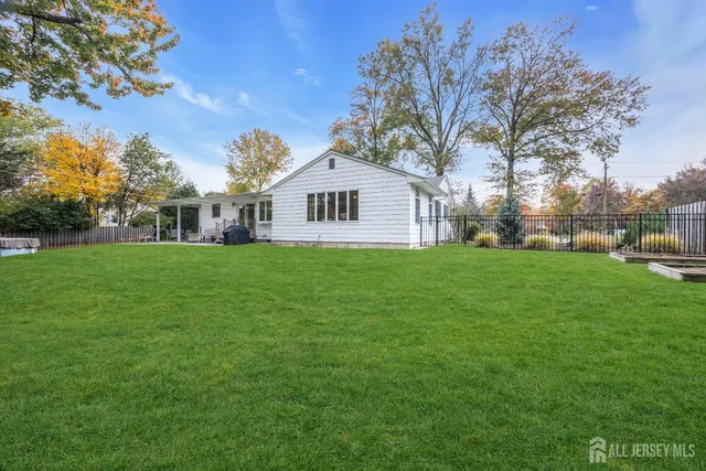 $959,000 | 8 Mary Ellen Drive, Edison, NJ 08820