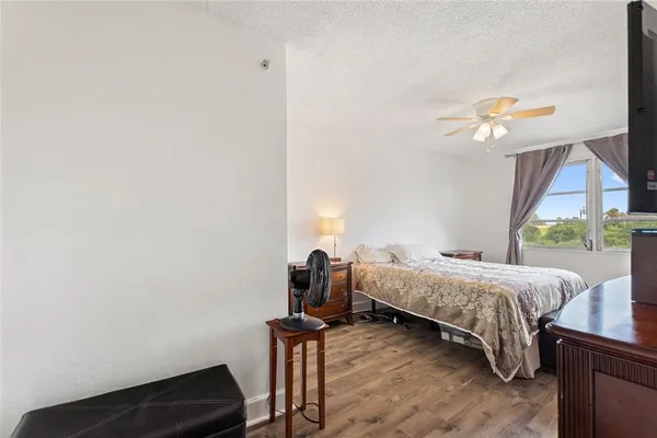 $1,795 | 3315 58th Avenue South, Unit 513, St. Petersburg, FL 33712