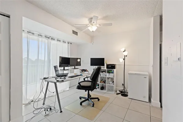 $1,795 | 3315 58th Avenue South, Unit 513, St. Petersburg, FL 33712