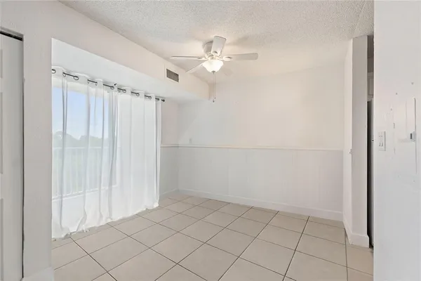 $1,795 | 3315 58th Avenue South, Unit 513, St. Petersburg, FL 33712