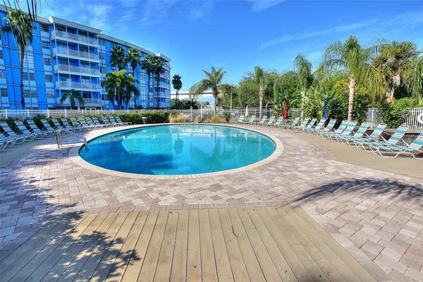 $1,795 | 3315 58th Avenue South, Unit 513, St. Petersburg, FL 33712