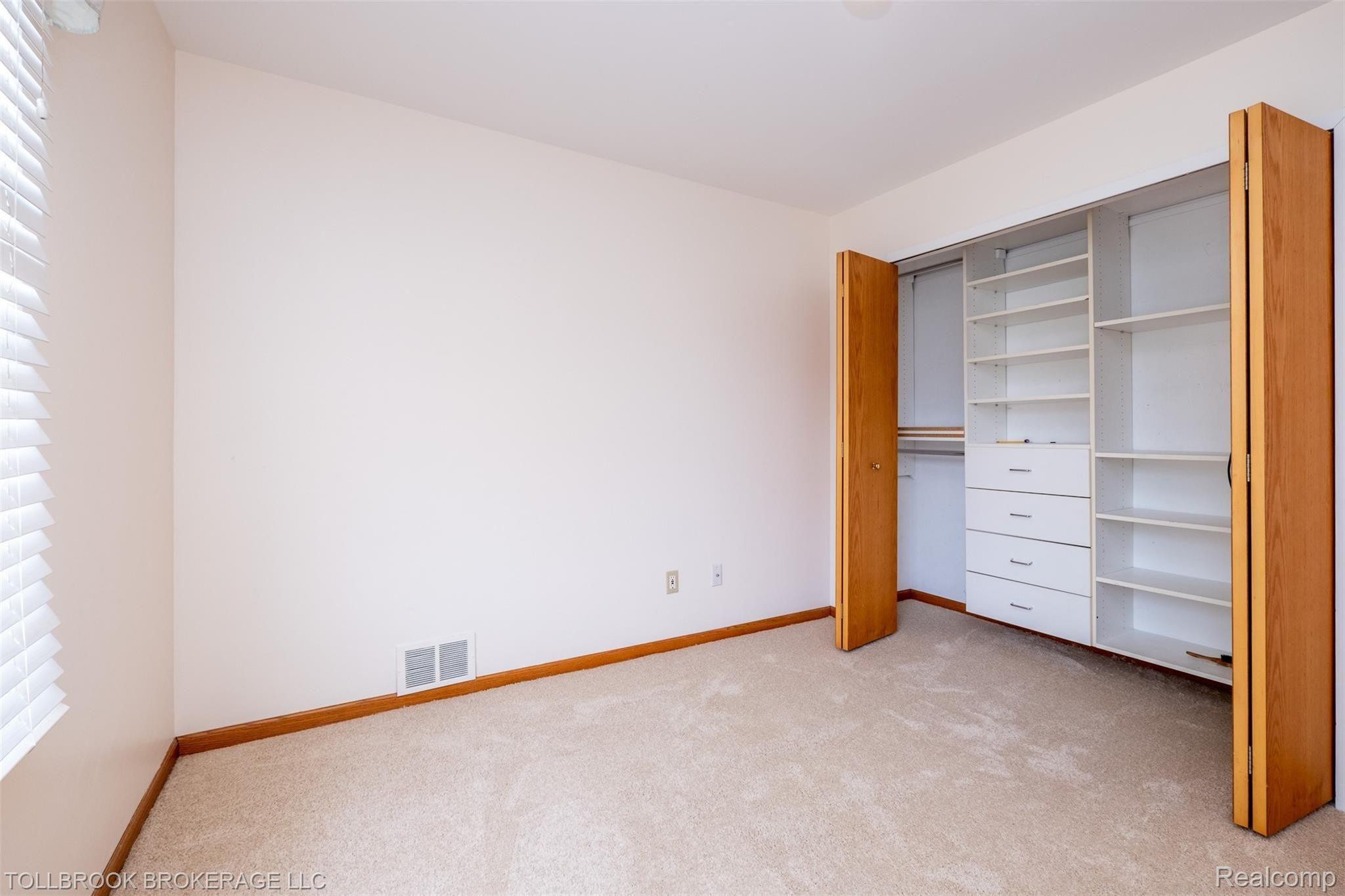 856 Lion Street Rochester, MI 48307 - Photo 34 of 39 856 Lion-34.jpg