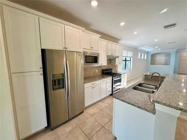 $3,500 | 17043 Hampton Falls Terrace, Bradenton, FL 34202