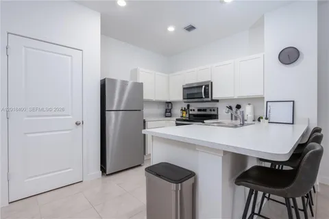 $3,500 | 844 Northwest 3rd Way, Unit 844, Pompano Beach, FL 33060