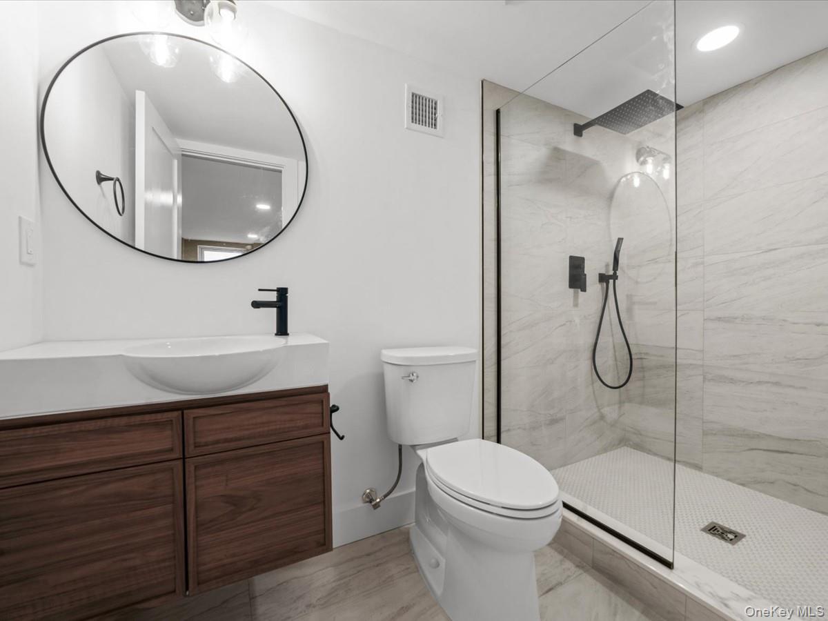 8 Brixton Road Garden City, NY 11530 - Photo 44 of 47