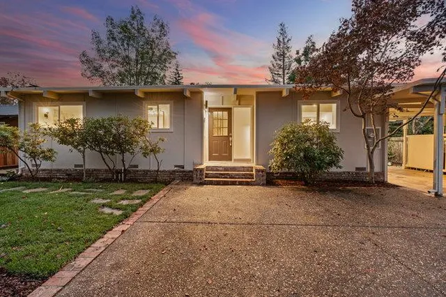 $2,789,000 | 3902 Laguna Avenue, Palo Alto, CA 94306