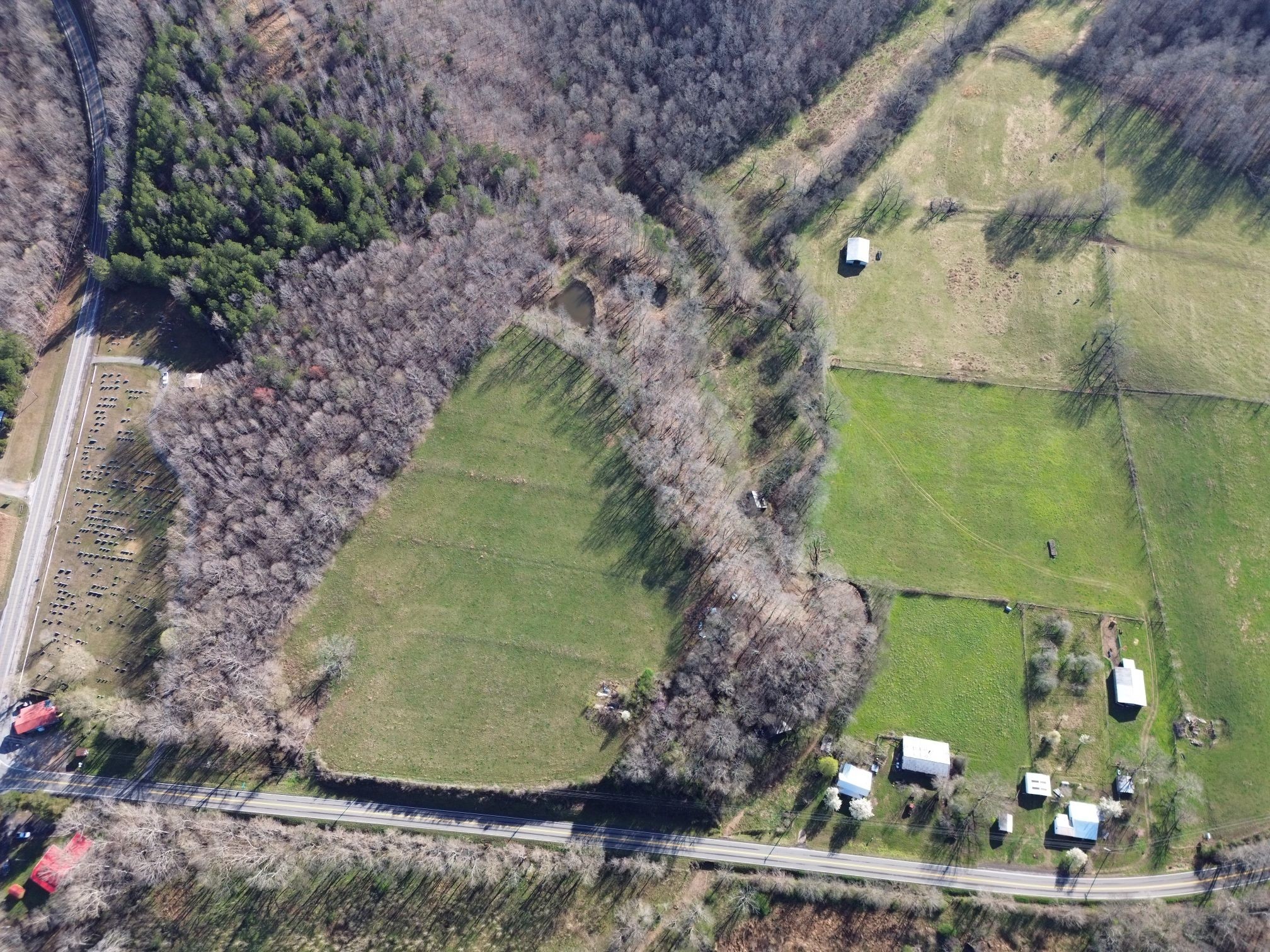 295 State Highway 48 Centerville, TN 37033 - Photo 15 of 80