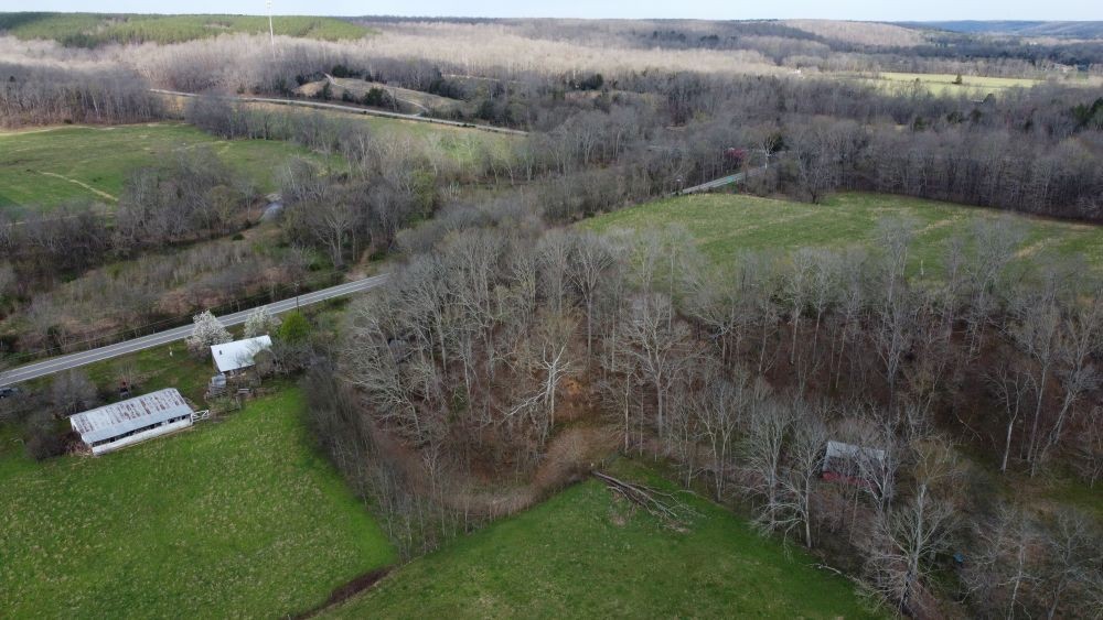 295 State Highway 48 Centerville, TN 37033 - Photo 35 of 80