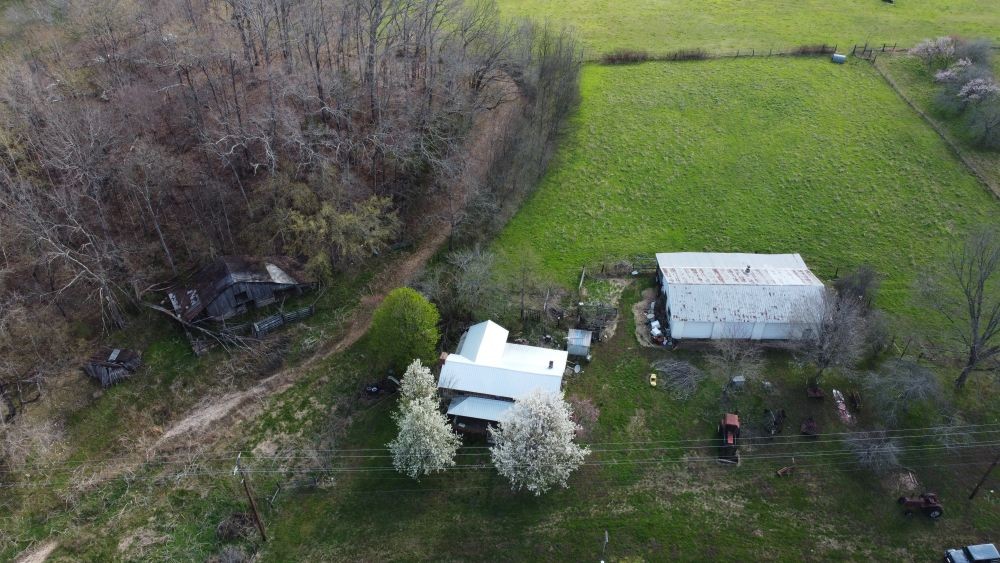 295 State Highway 48 Centerville, TN 37033 - Photo 62 of 80 a aerial view of a house with a yard