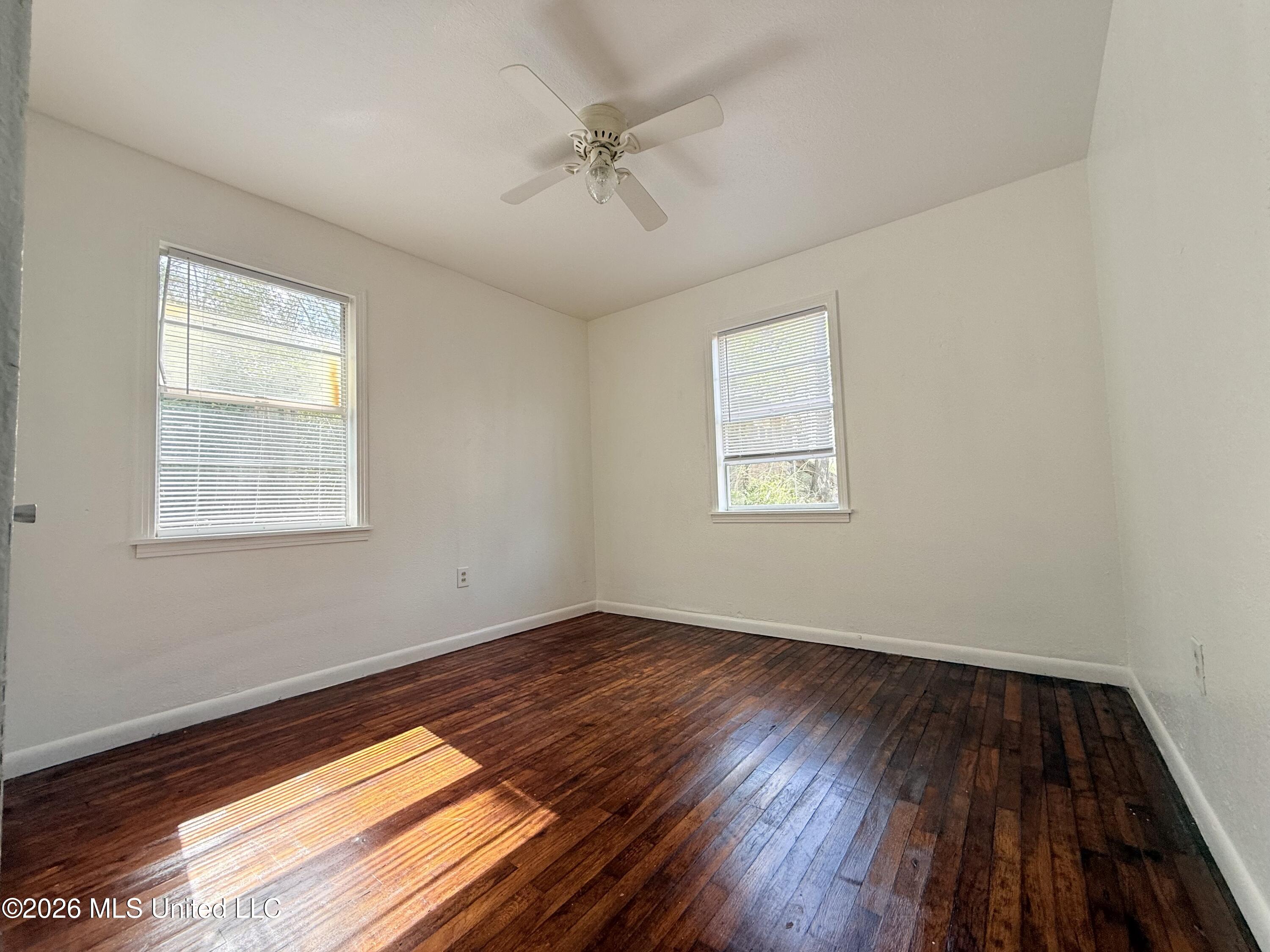 1002 Ave F McComb, MS 39648 - Photo 10 of 20 IMG_4466