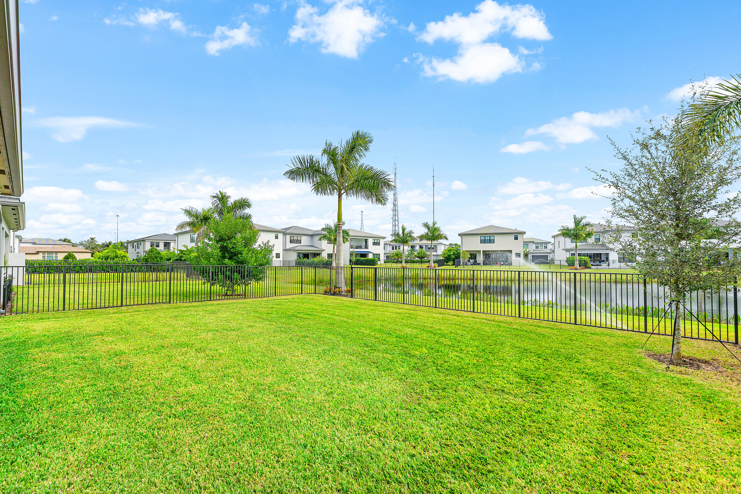 8308 Royal County Down Road Boca Raton, FL 33434 - Photo 43 of 63 046-8308RoyalCountyDownRoad-BocaRaton-FL