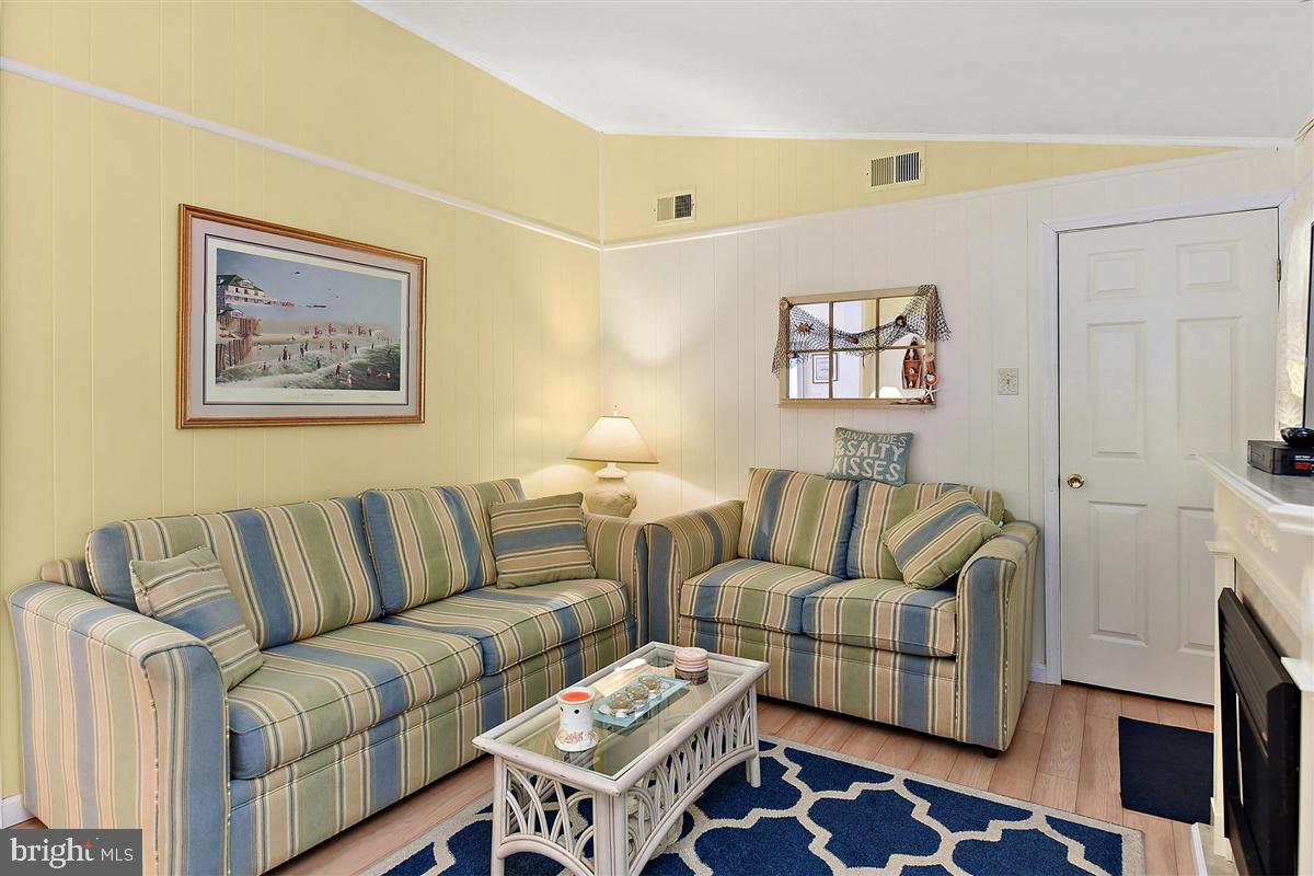 138 Windjammer Road Ocean Pines, MD 21811 - Photo 4 of 33