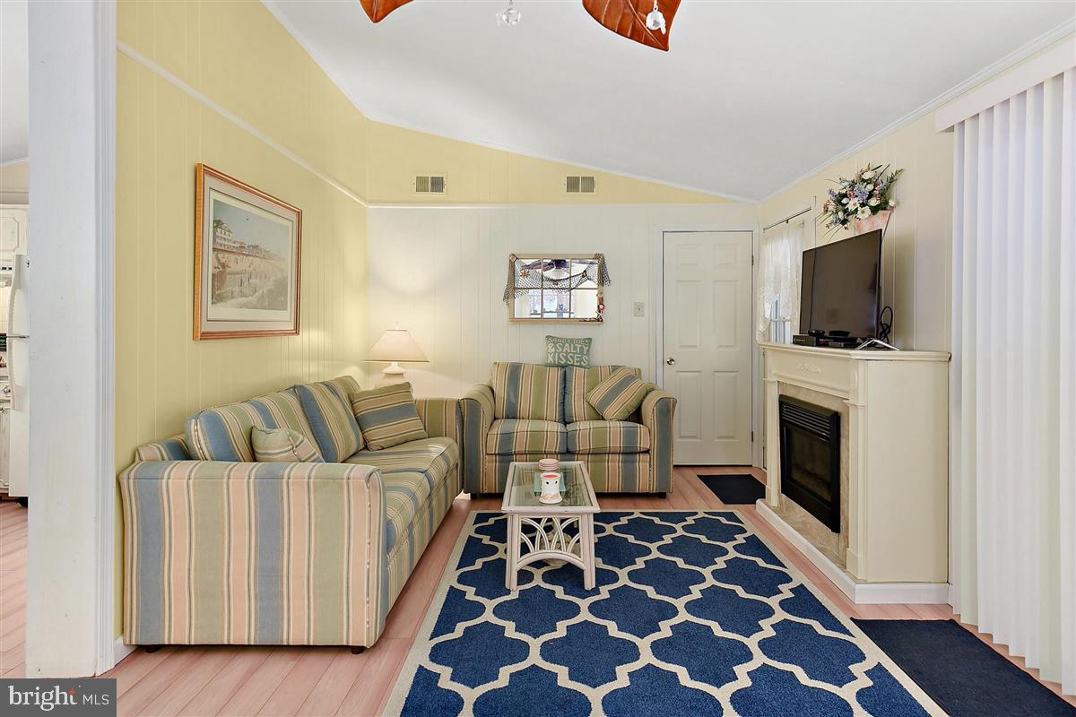 138 Windjammer Road Ocean Pines, MD 21811 - Photo 5 of 33