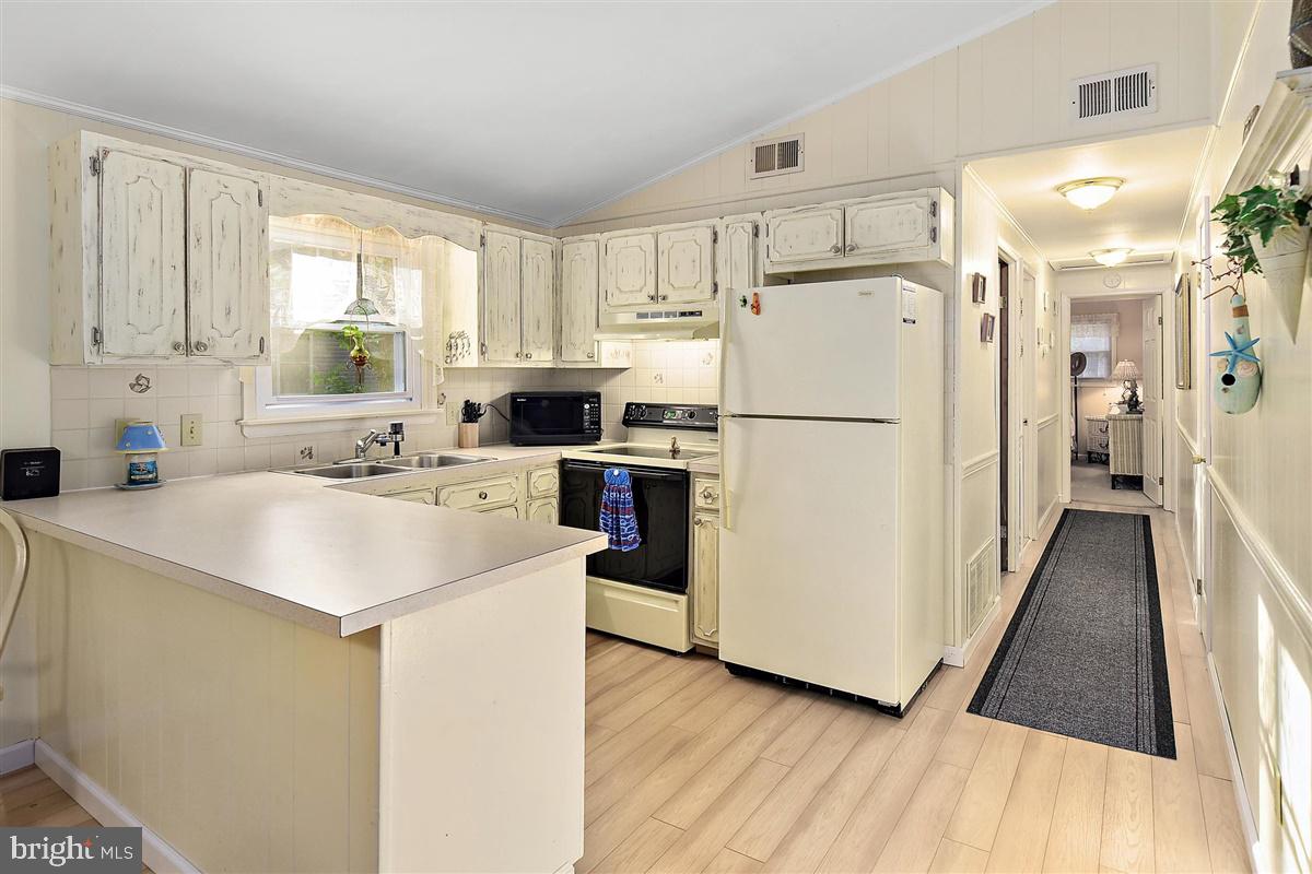 138 Windjammer Road Ocean Pines, MD 21811 - Photo 9 of 33