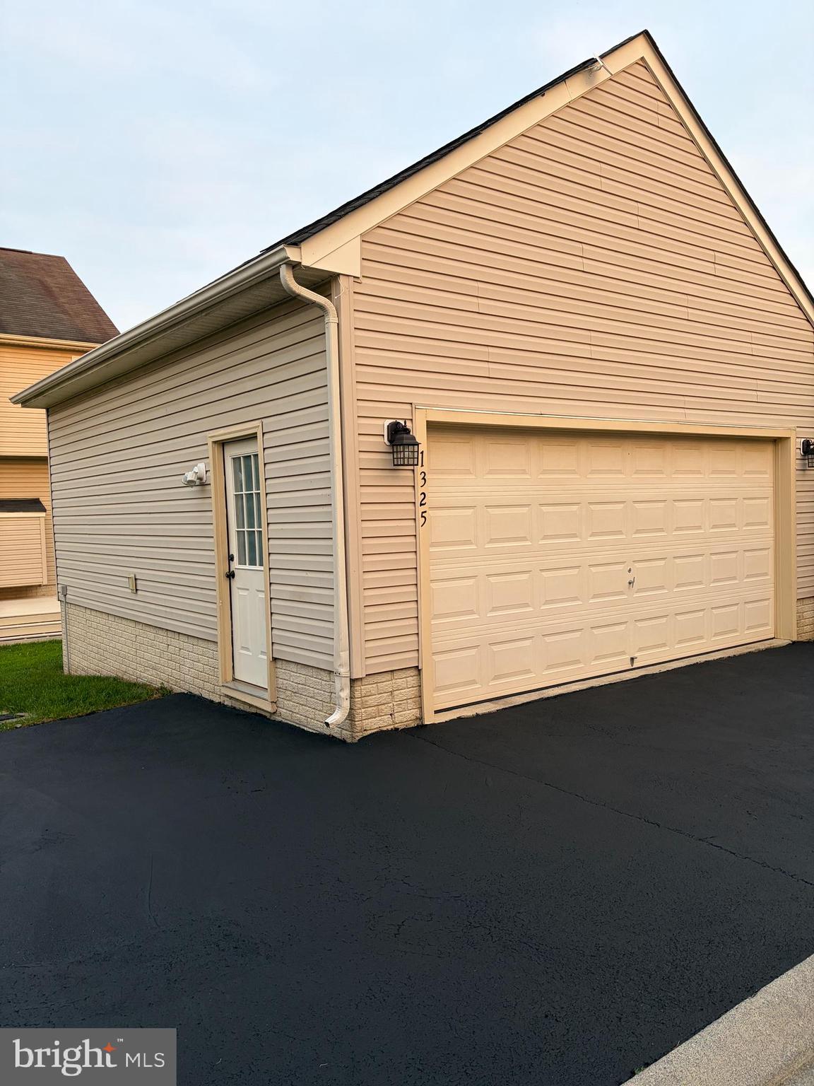 Driveway resealed
