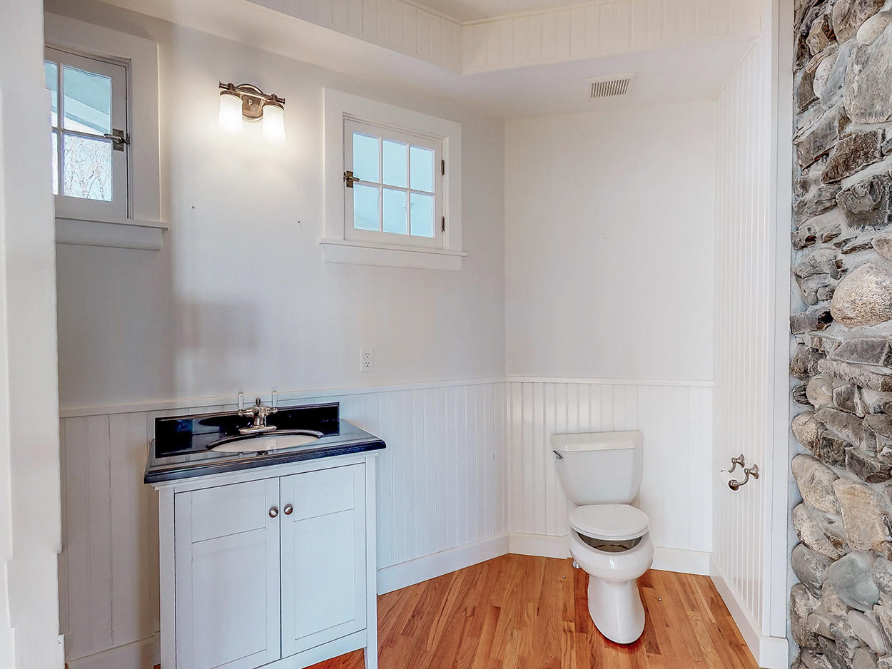 13 Tides Edge Road Cape Elizabeth, ME 04107 - Photo 45 of 88 545-HalfBath2