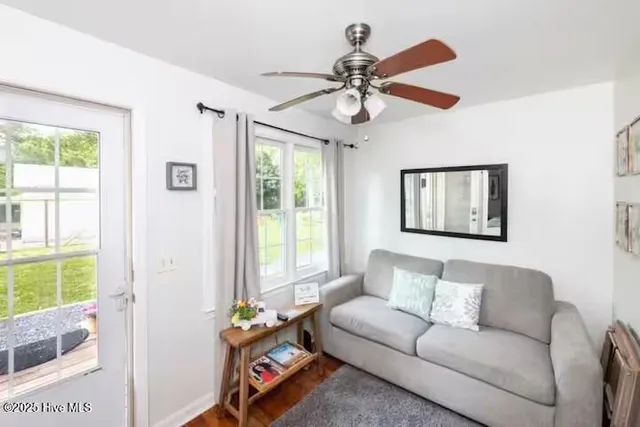 $1,400 | 2719 Castle Hayne Road, Unit B, Wilmington, NC 28401