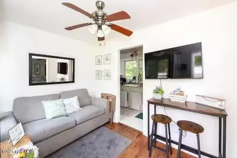 $1,400 | 2719 Castle Hayne Road, Unit B, Wilmington, NC 28401