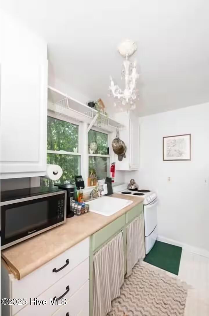 2719 Castle Hayne Road, Unit B Wilmington, NC 28401 - Photo 6 of 15 kitchen1