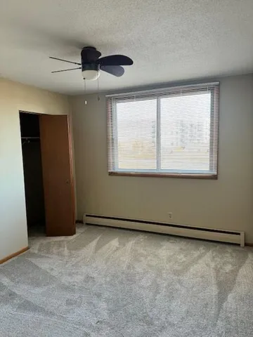 $1,350 | 9141 Highway 55, Unit 306, Golden Valley, MN 55427