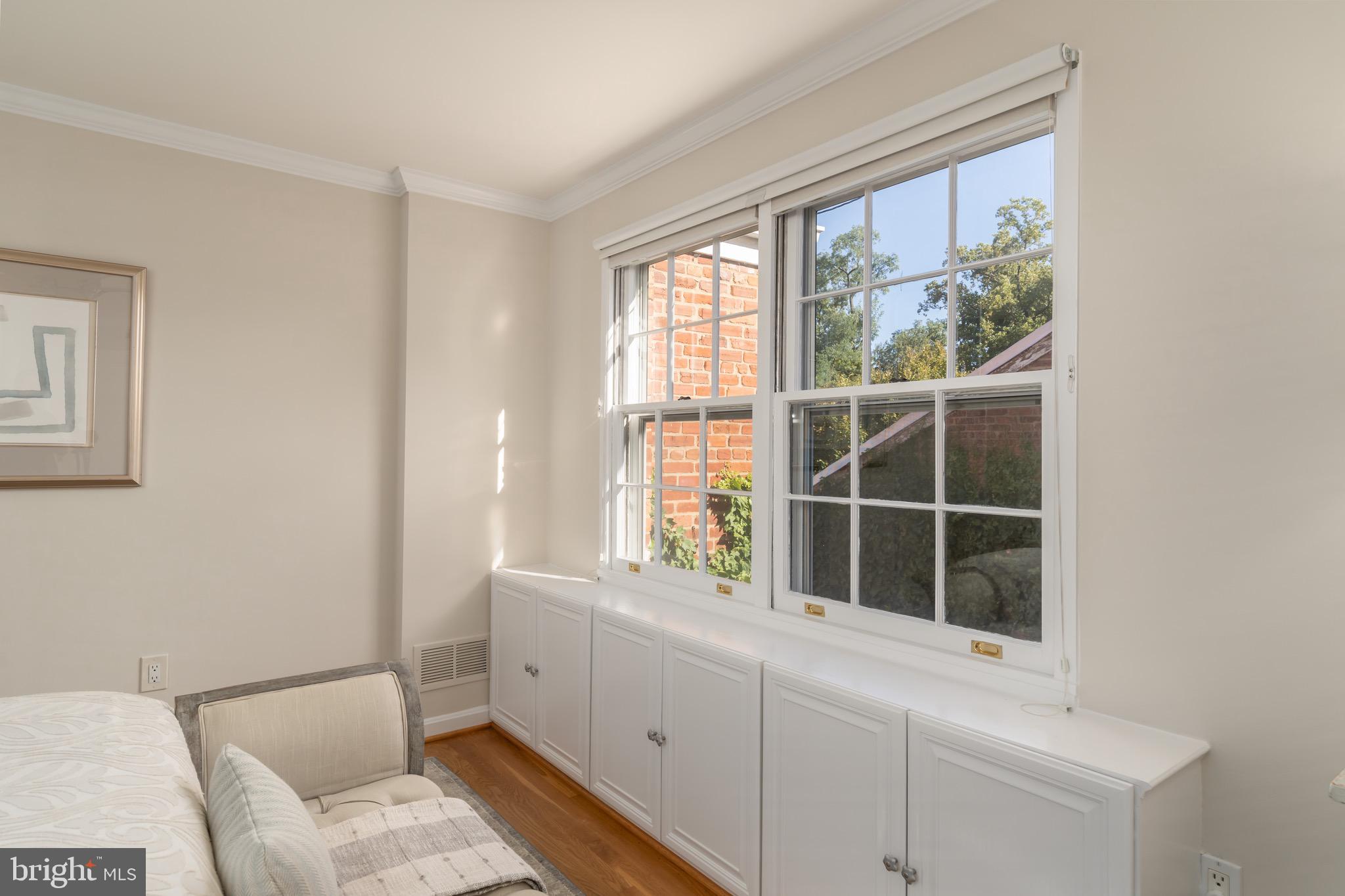 3202 Reservoir Road Northwest Washington, DC 20007 - Photo 21 of 27 Primary Bedroom