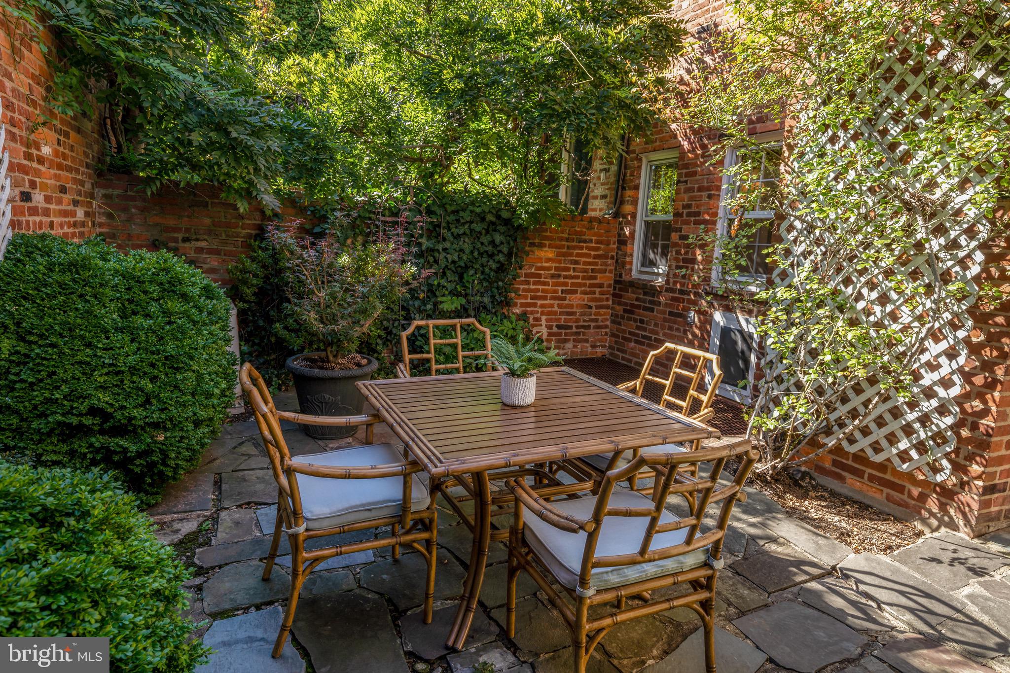 3202 Reservoir Road Northwest Washington, DC 20007 - Photo 10 of 27 Private Terrace