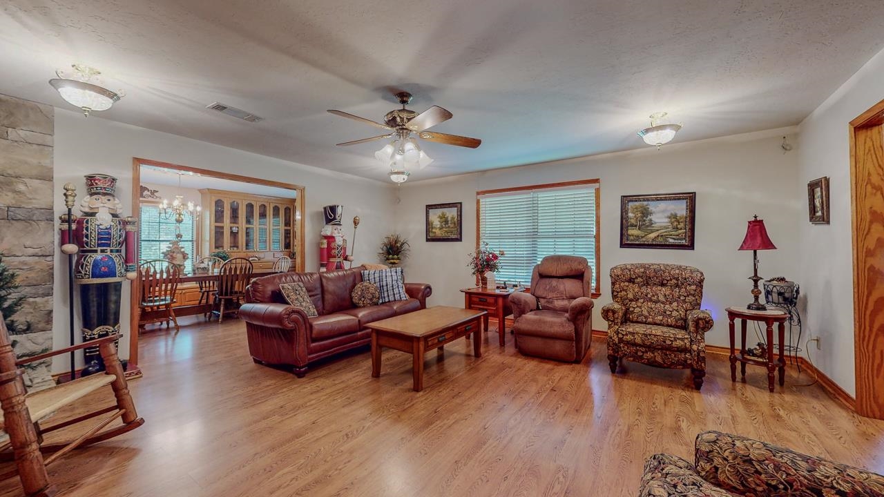 15725 Sour Lake Road Beaumont, TX 77713 - Photo 3 of 43
