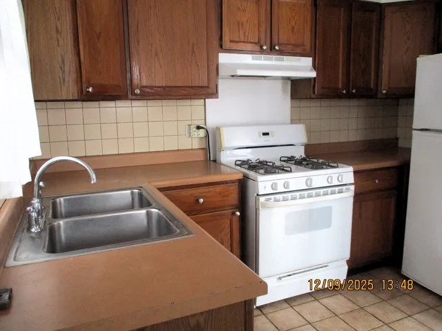 $1,550 | 8785 South Corcoran Road, Hometown, IL 60456