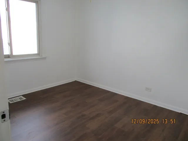 $1,550 | 8785 South Corcoran Road, Hometown, IL 60456